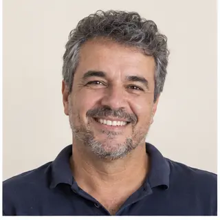 Retrato de Roberto Almeida